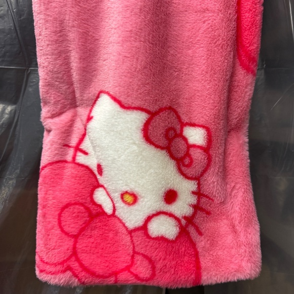 Hello Kitty Faux Rabbit Fur Throw Blanket - Pink Bows 50"x70" - Picture 4 of 5